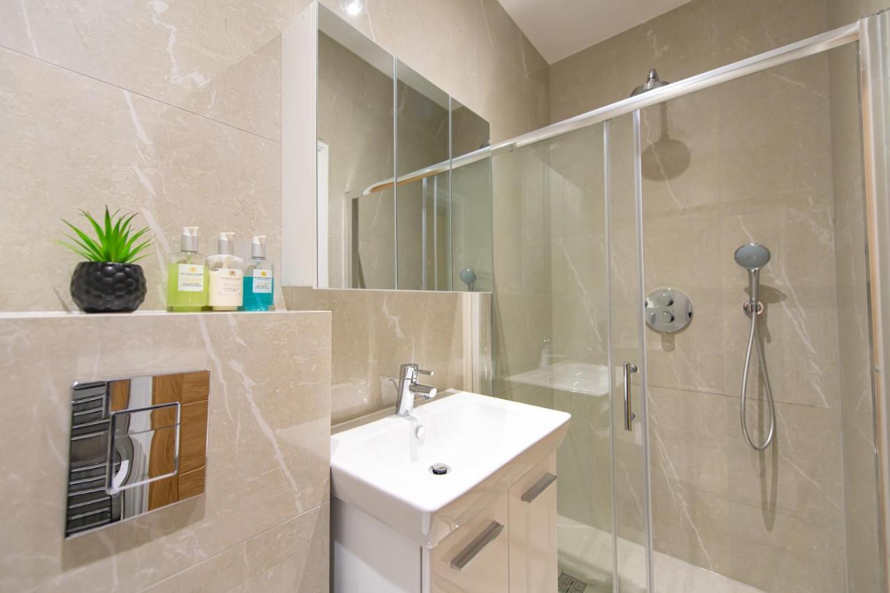 Ealing Residency * Londra